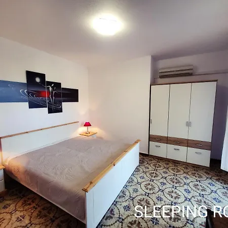 - Alba Apartment